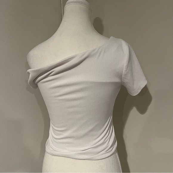superdown White One-Shoulder Ribbed Top - Picture 2 of 3